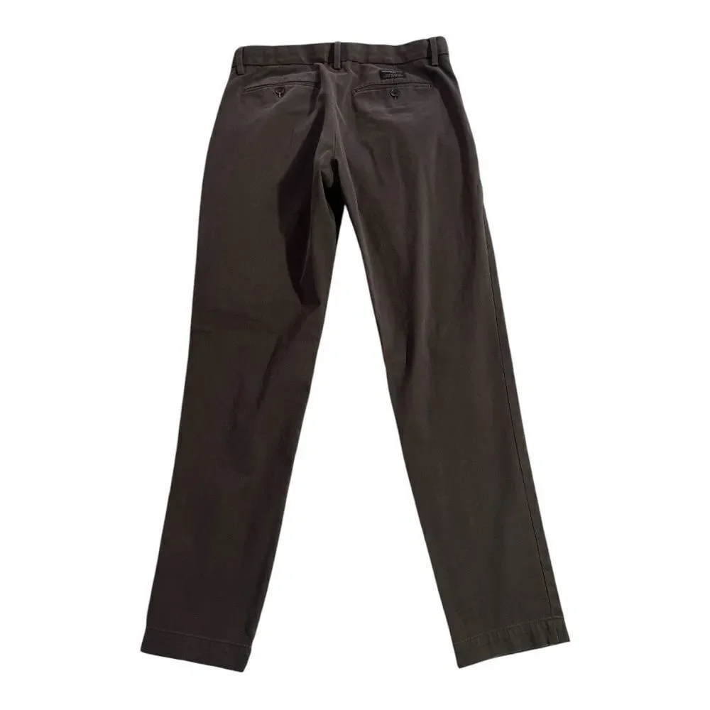 Banana Republic Tapered Fit Chinos 30 x 32